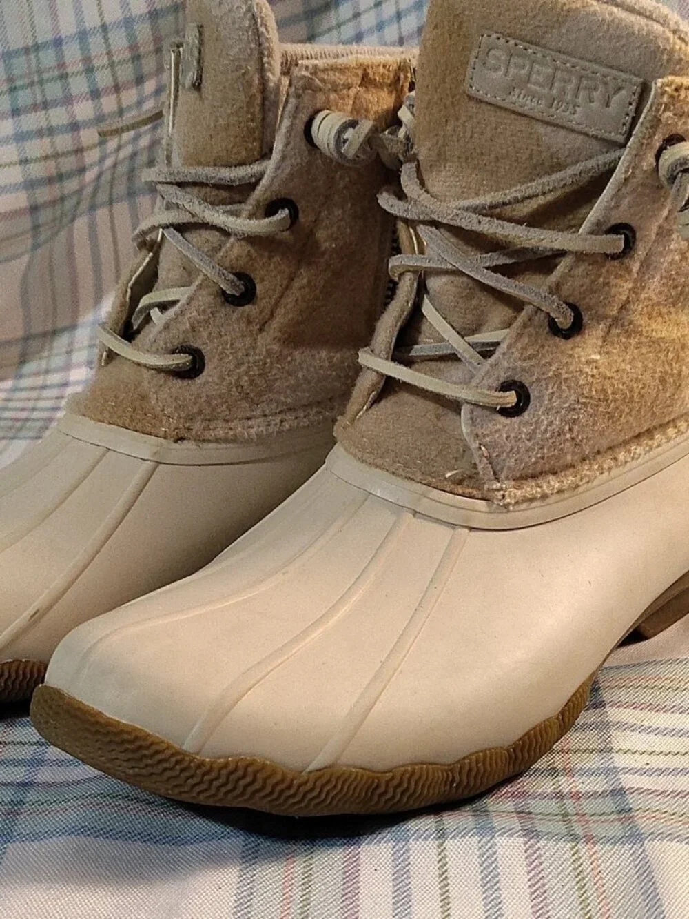 Sperry STS88318 Plaid Wool Blend Ankle Duck Boots Beige White Lace Rubber Sole